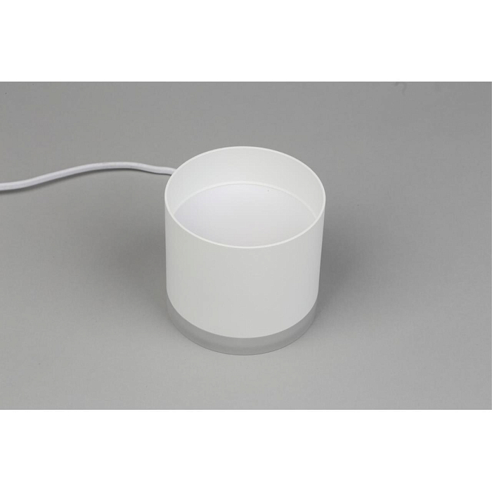 Светильник Omnilux OML-102309-16